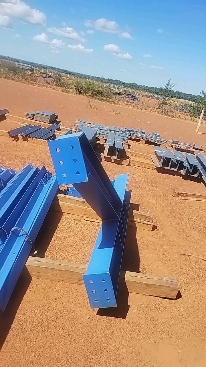 Lot of Metal Structures Conveyors/ Street 2 / BOX C8