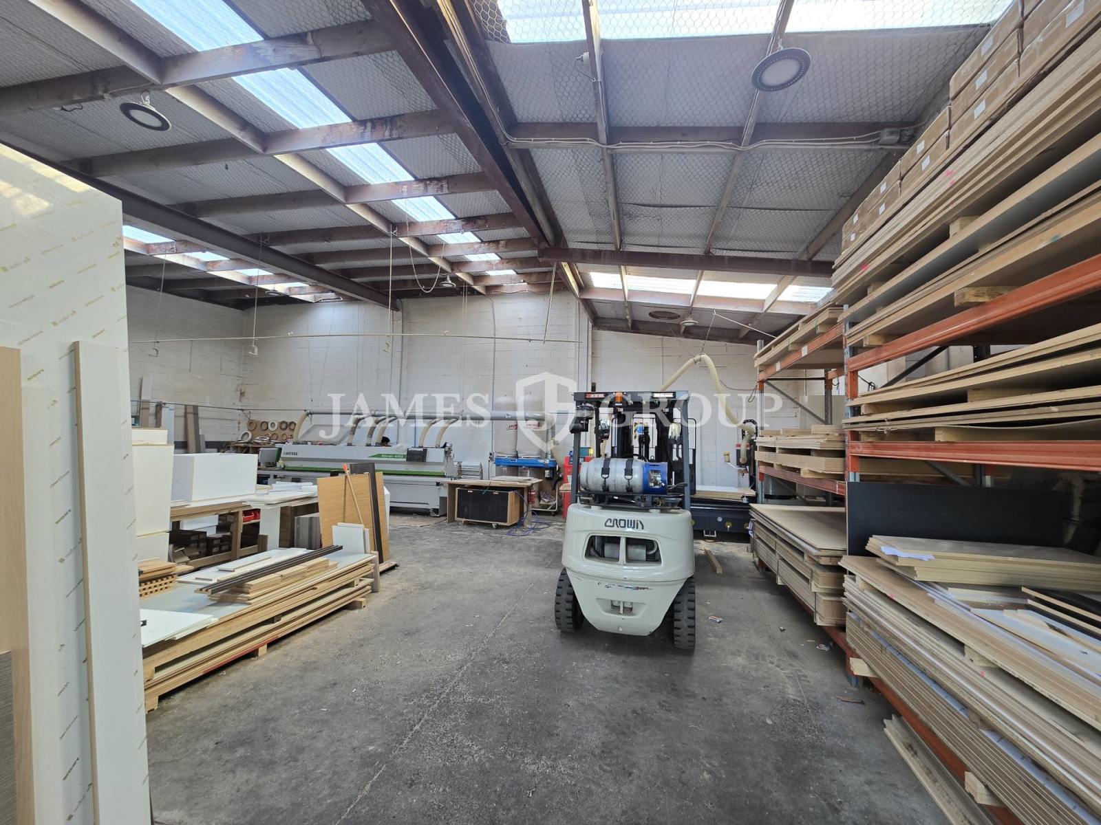 Prime Harris Road Location – 210m² Industrial Unit