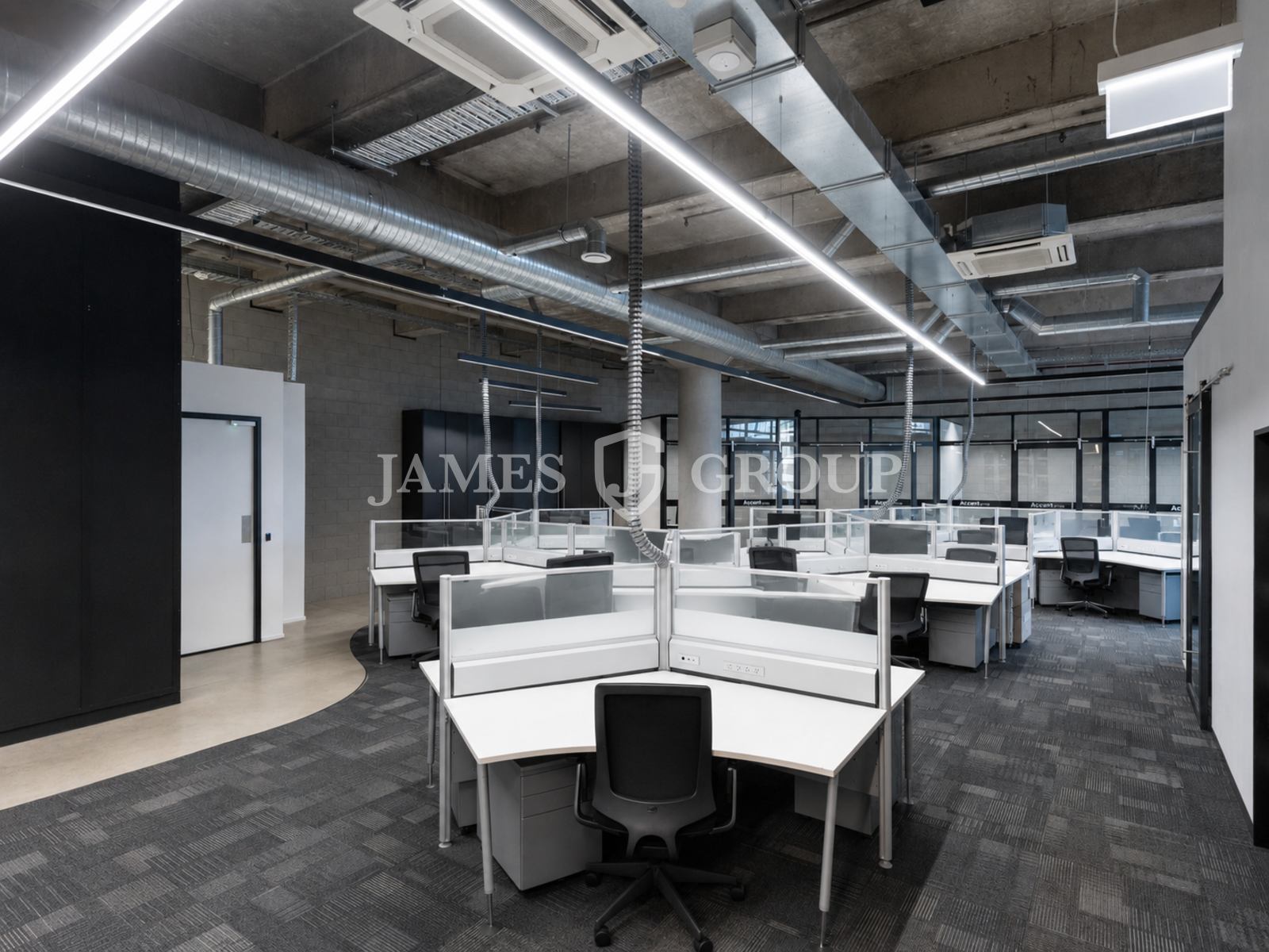 Large City Works Depot Office | 585m²