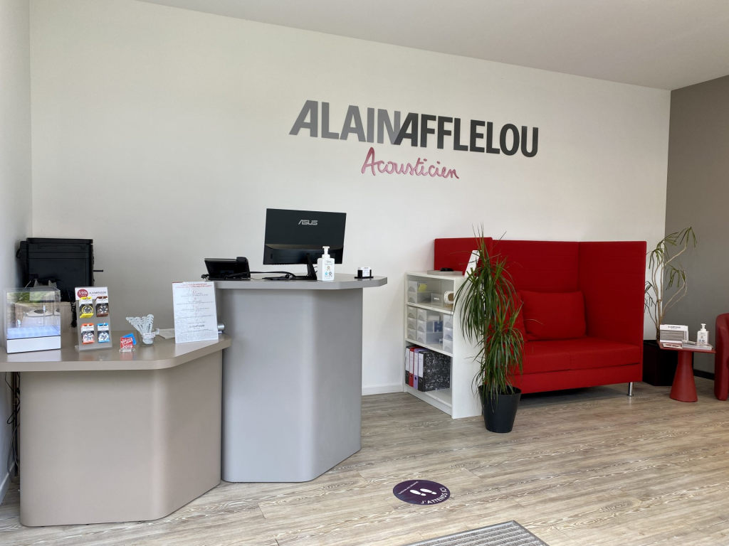 Magasin audioprothesiste ZAC Les Portes de Bretagne 61000 ALENÇON intérieur