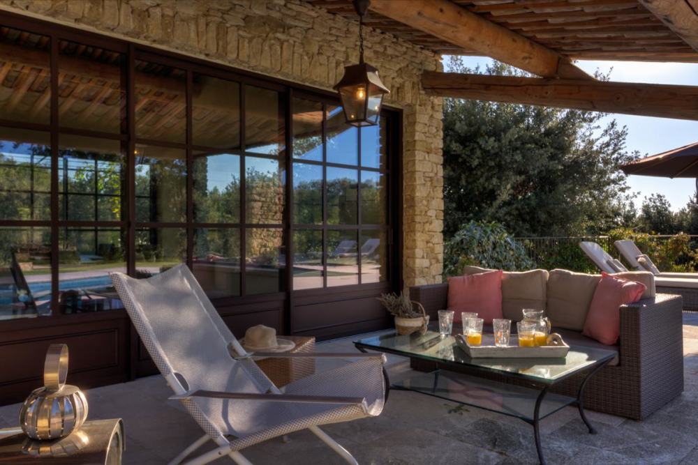 Photographs of Mas de Bellecour villa in Provence - Image 31 of 37