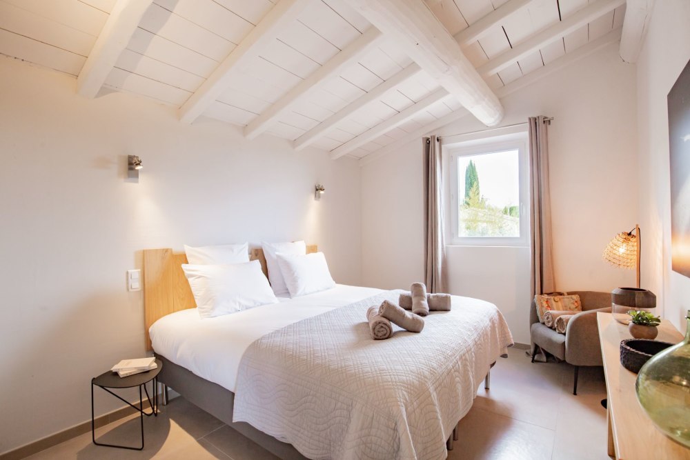Photographs of Mas du Zephyr villa in Provence - Image 21 of 31