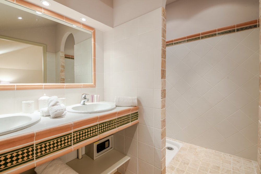 Photographs of Domaine des Légendes villa in Provence - Image 48 of 57
