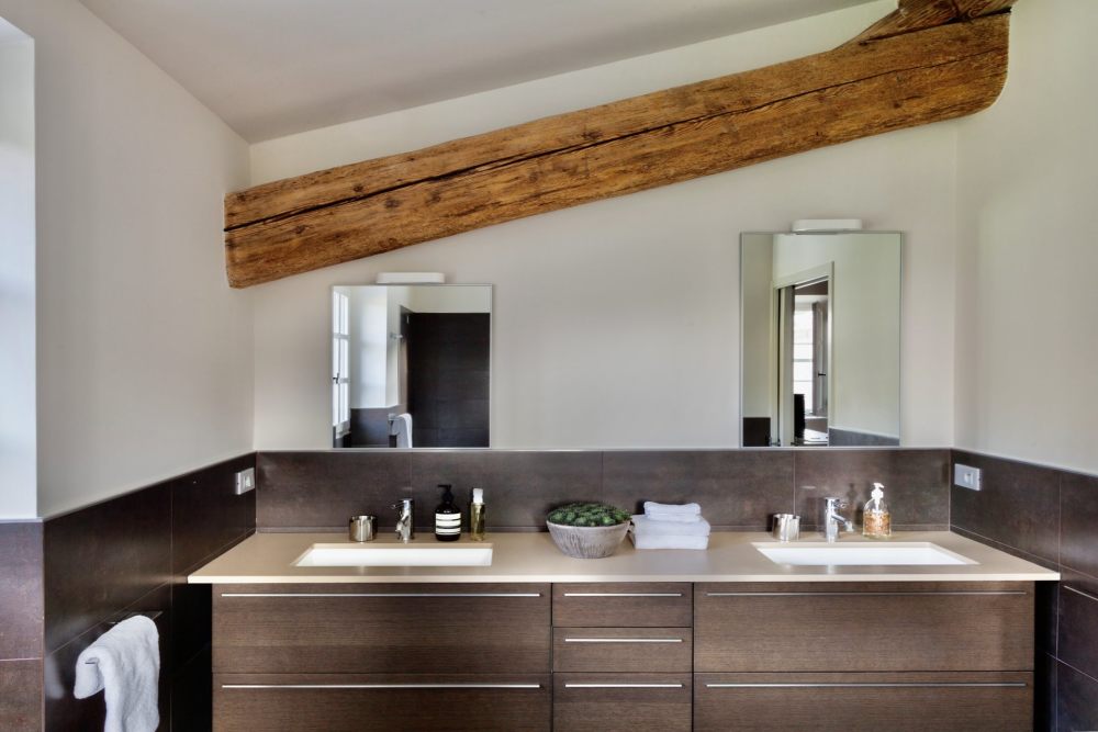 Photographs of Mas la Calade villa in Provence - Image 23 of 38