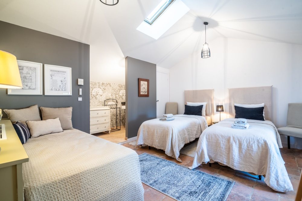 Photographs of Mas des Pêchers villa in Provence - Image 39 of 52
