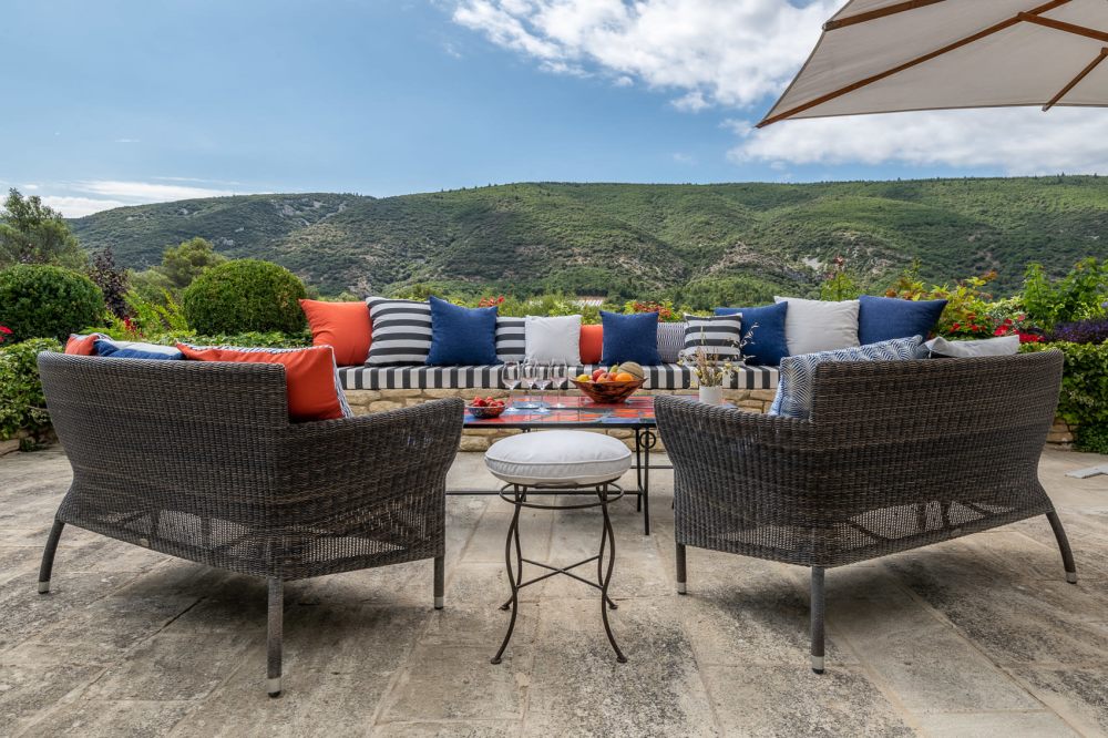 Photographs of Mas Contemplation villa in Provence - Image 7 of 52