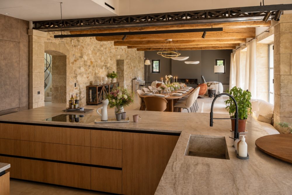 Photographs of Mas des Crêtes villa in Provence - Image 12 of 41