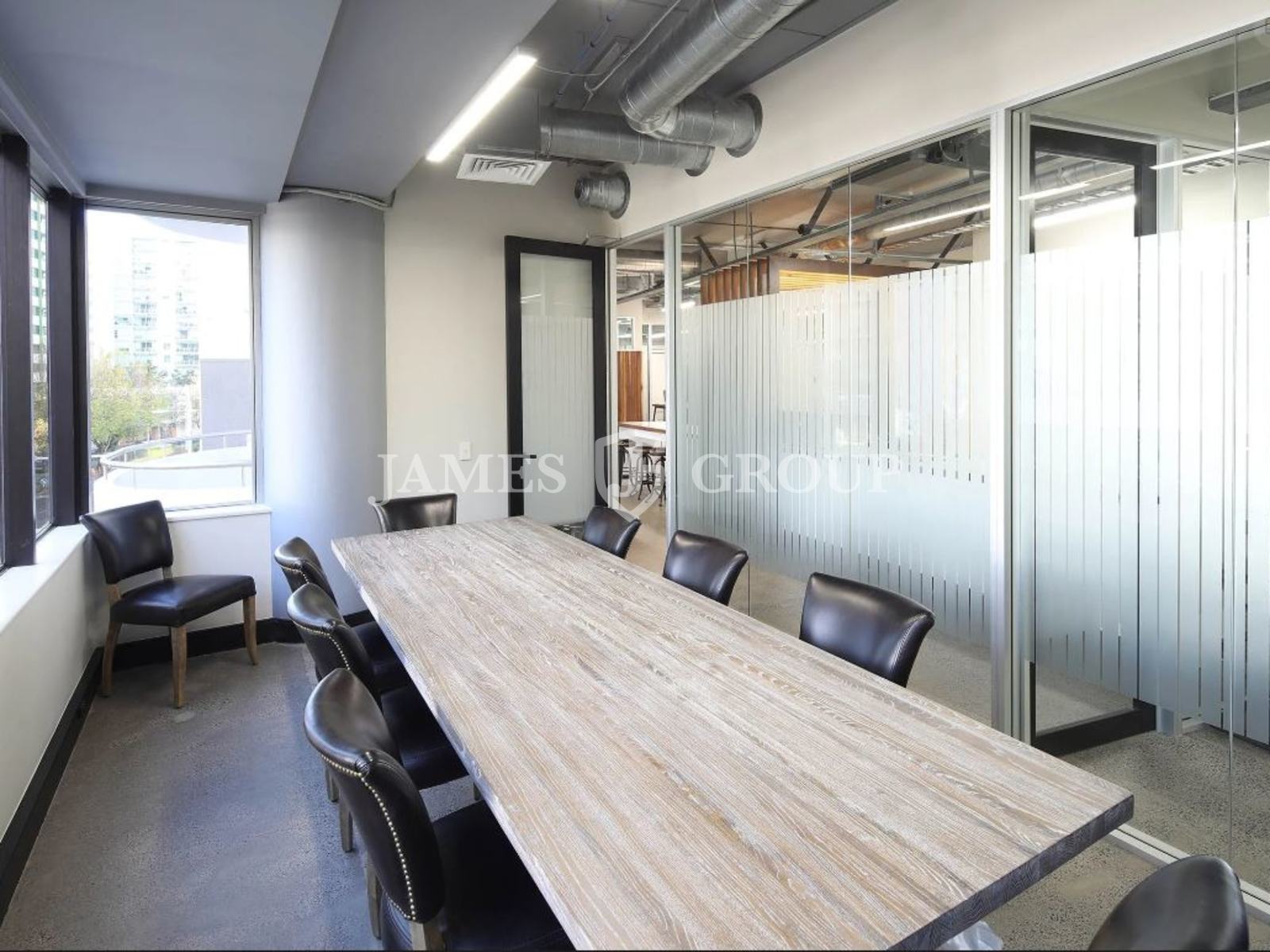 225m² Office Space With Views And Amenities