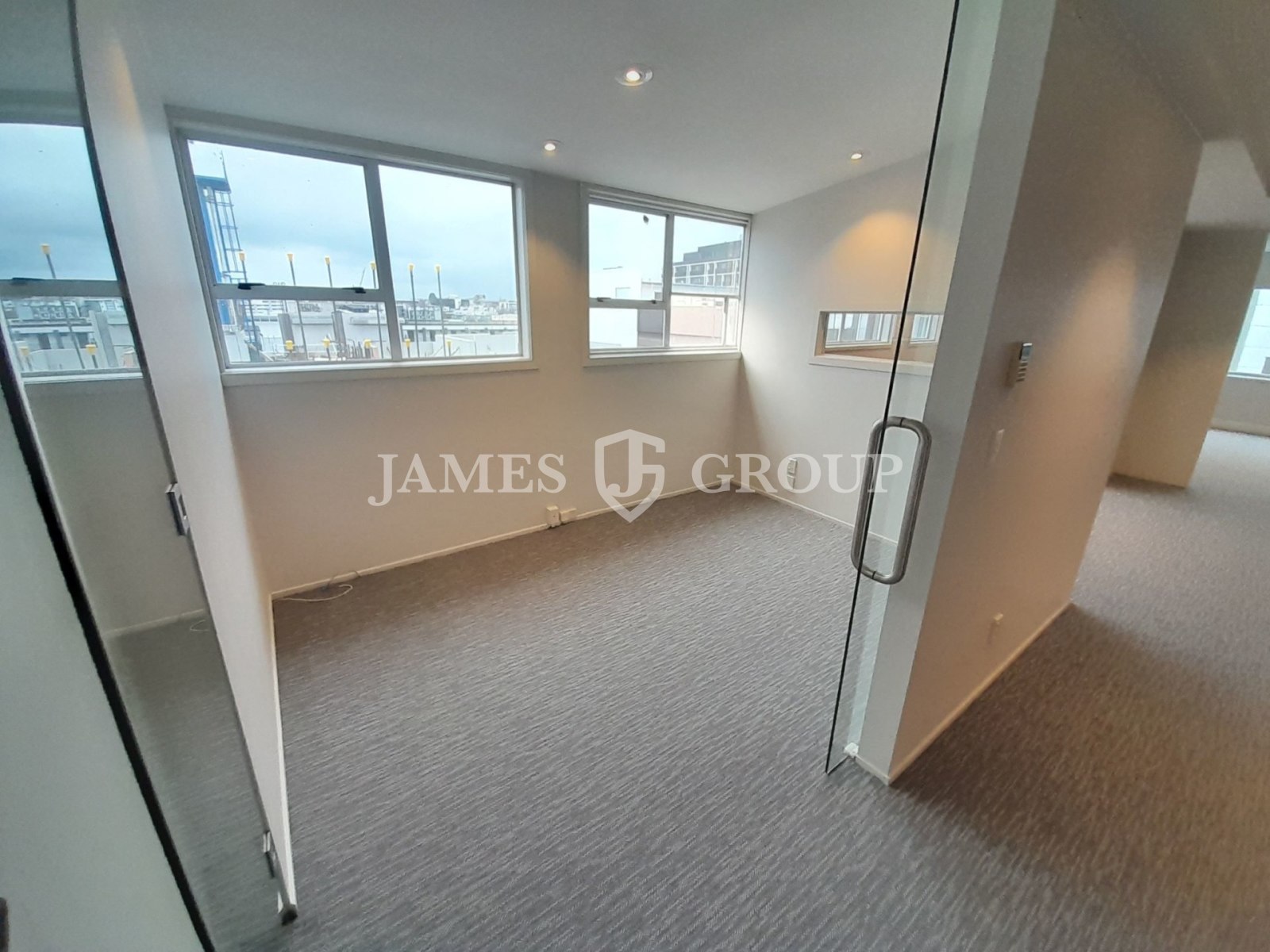 Versatile Eden Terrace Office + Secure Parking