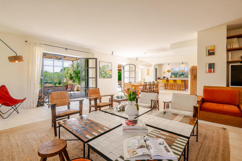 Photographs of Mas des Agapanthes villa in Provence - Image 5 of 41