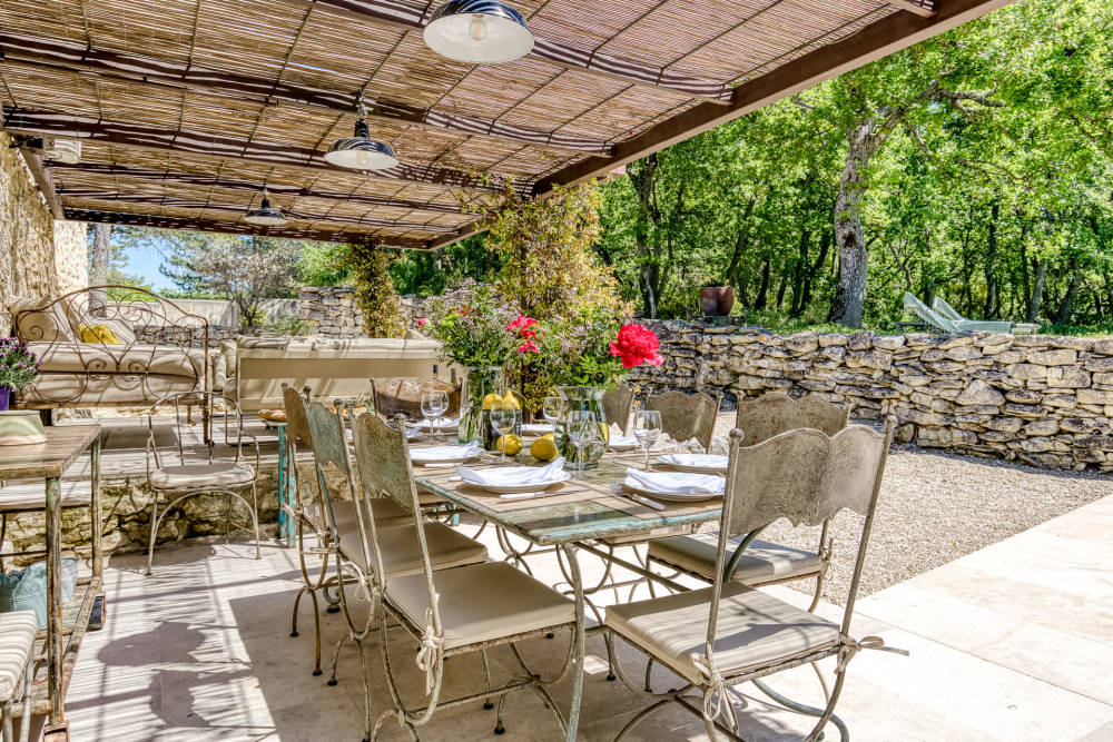 Photographs of Le Mas des Amandiers villa in Provence - Image 4 of 41