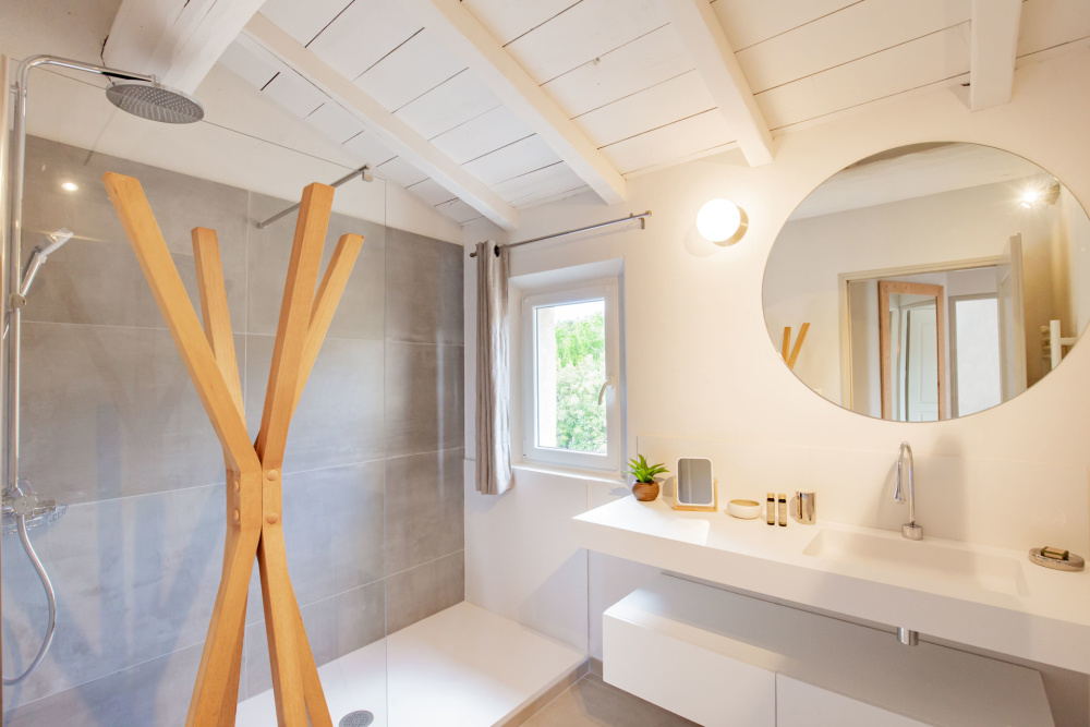 Photographs of Mas du Zephyr villa in Provence - Image 22 of 31