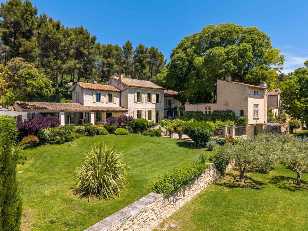 Photographs of Mas de la Tourelle6 villa in Provence - Image 3 of 48