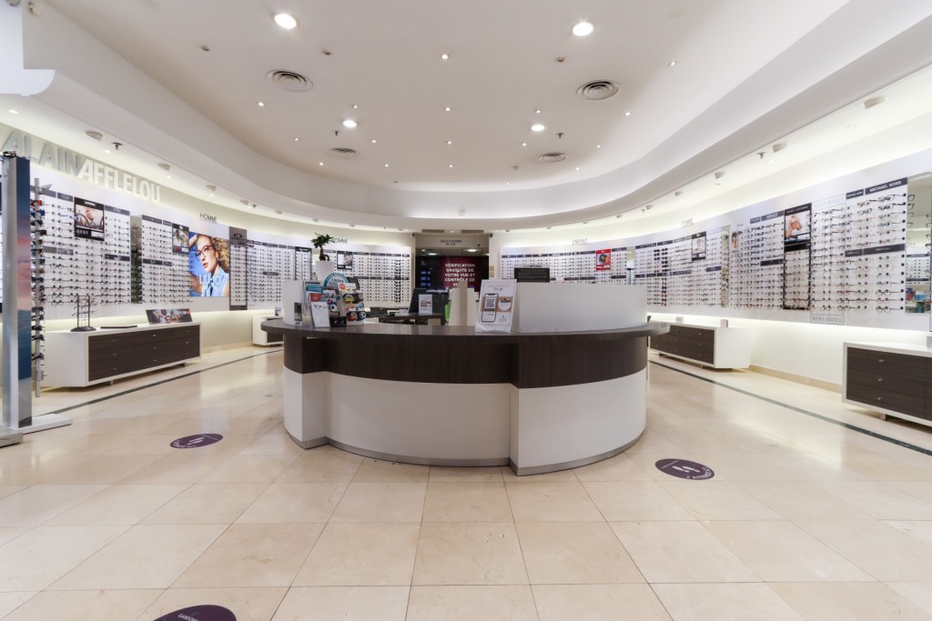Magasin Opticien C.C. Auchan 59223 RONCQ intérieur