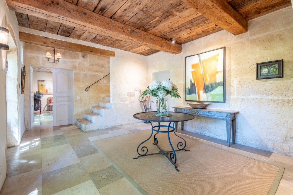 Photographs of Mas du Cardinal villa in Provence - Image 29 of 49