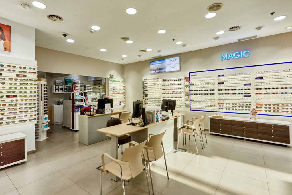 Tienda Óptico C.C. DOS HERMANAS - N-IV - KM 555 - ESQ. AV. DOCTOR FLEMING 41701 DOS HERMANAS interior