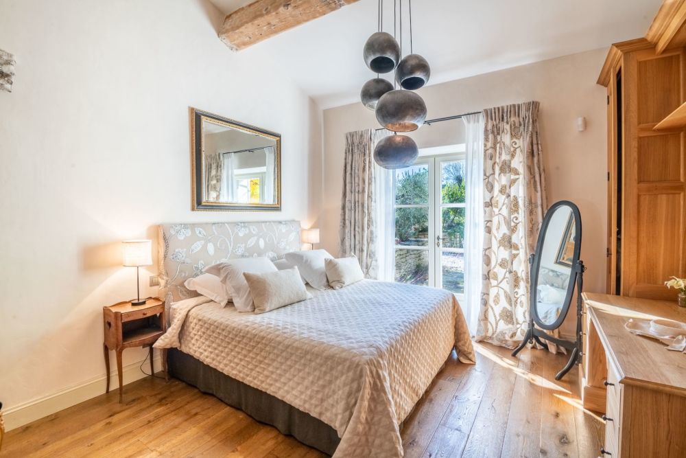 Photographs of Mas des Constellations villa in Provence - Image 18 of 49