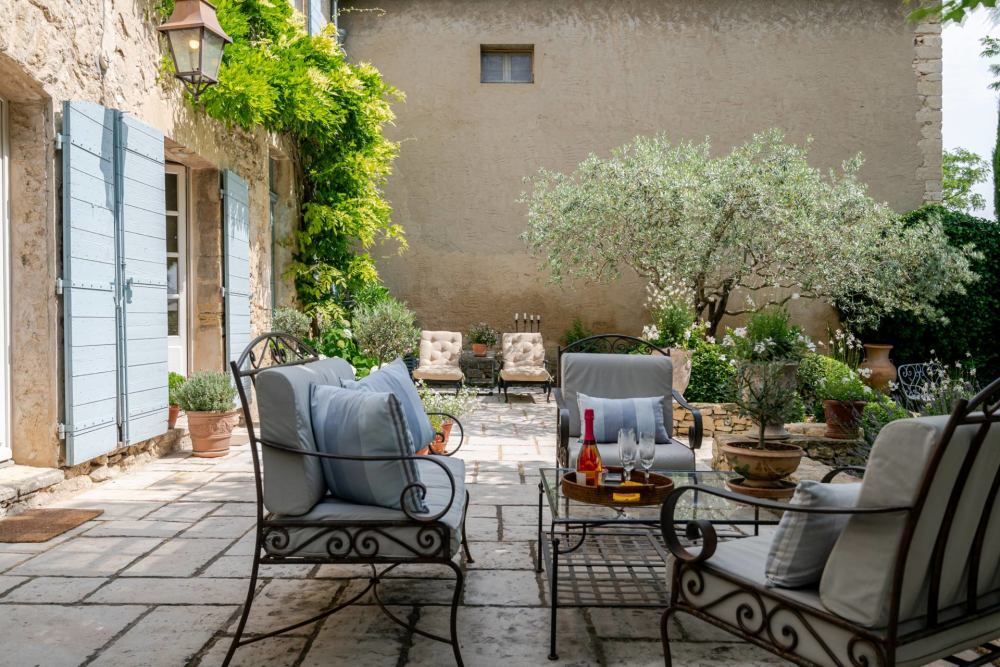 Photographs of Mas Hortensia villa in Provence - Image 28 of 46