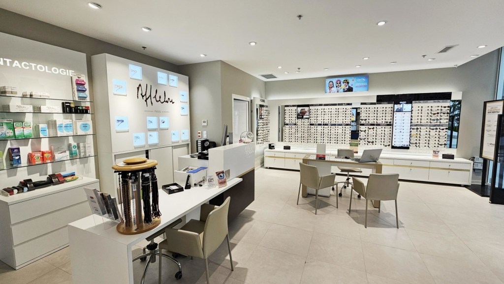 Magasin Opticien C.C. Auchan - 19 rue des Usines 31150 FENOUILLET intérieur