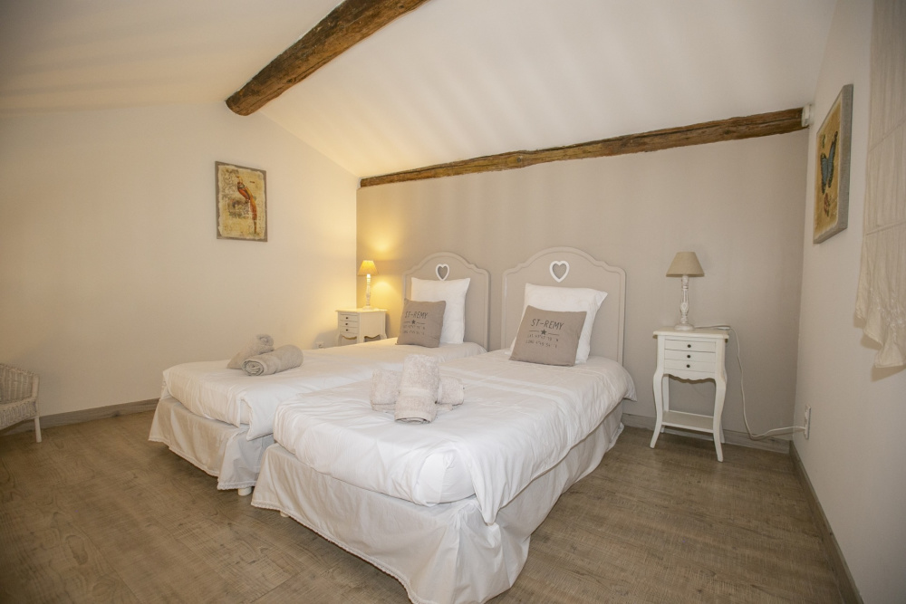 Photographs of Mas des Marguerites villa in Provence - Image 20 of 43