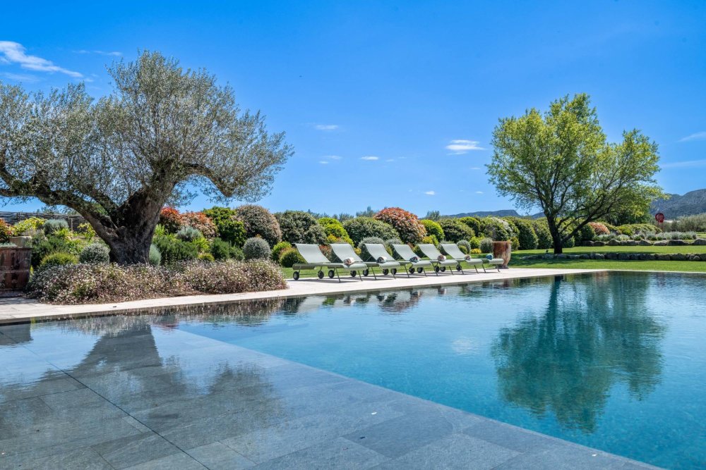 Photographs of Mas des Rêveries villa in Provence - Image 17 of 40