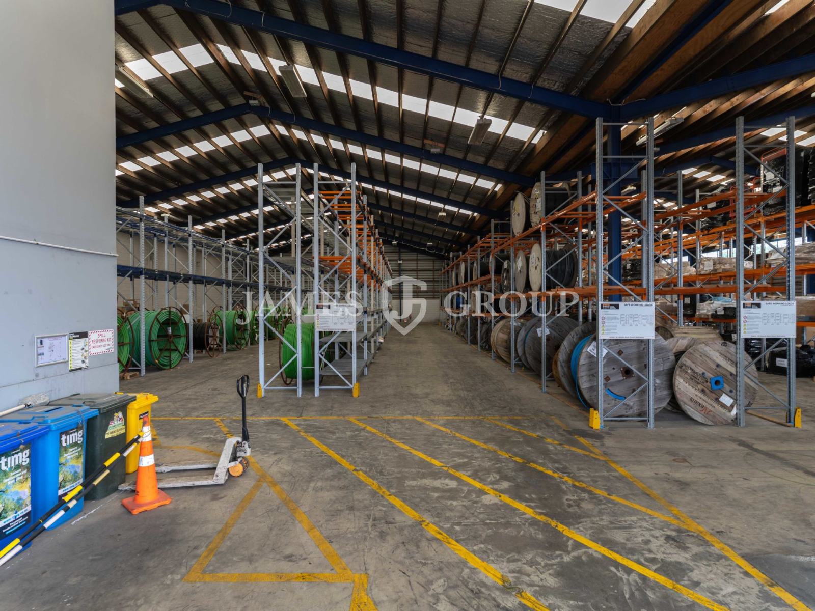 3,378sqm Warehouse + 4000sqm Yard | Mt Wellington
