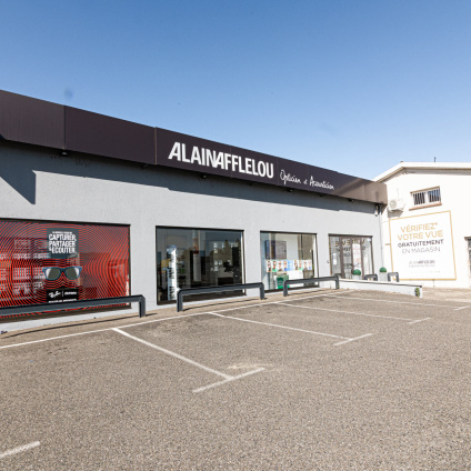 Magasin Opticien 1382 route de Moissac - Zone Artel Ouest 82100 CASTELSARRASIN