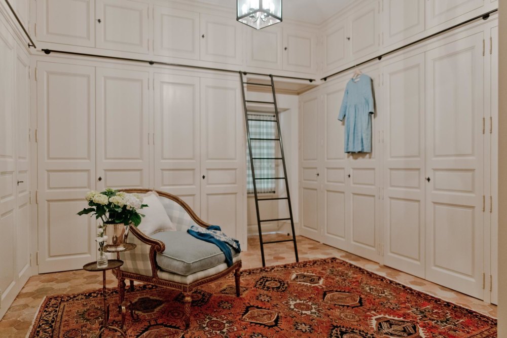 Photographs of Chateau Avignon Provence villa in Provence - Image 17 of 35