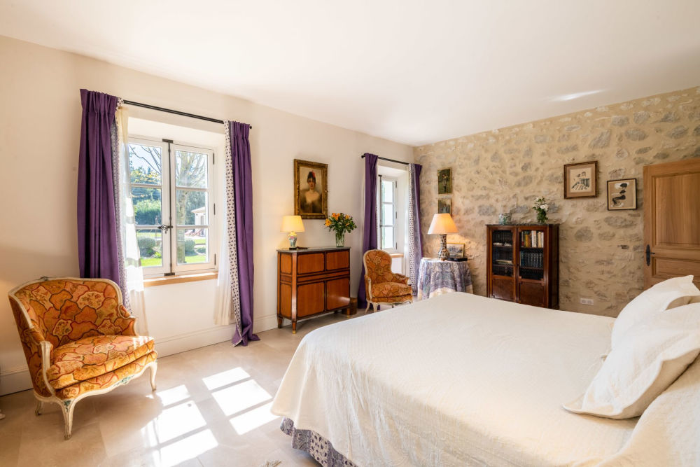 Photographs of Mas du Lauzange villa in Provence - Image 14 of 43