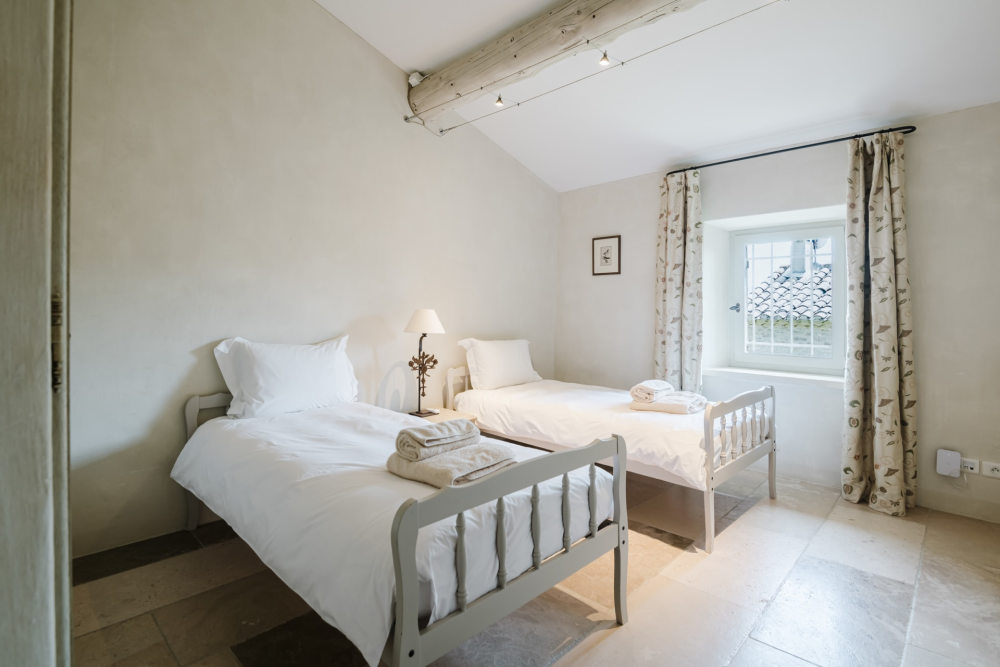 Photographs of La Maison de Cabrières villa in Provence - Image 24 of 27