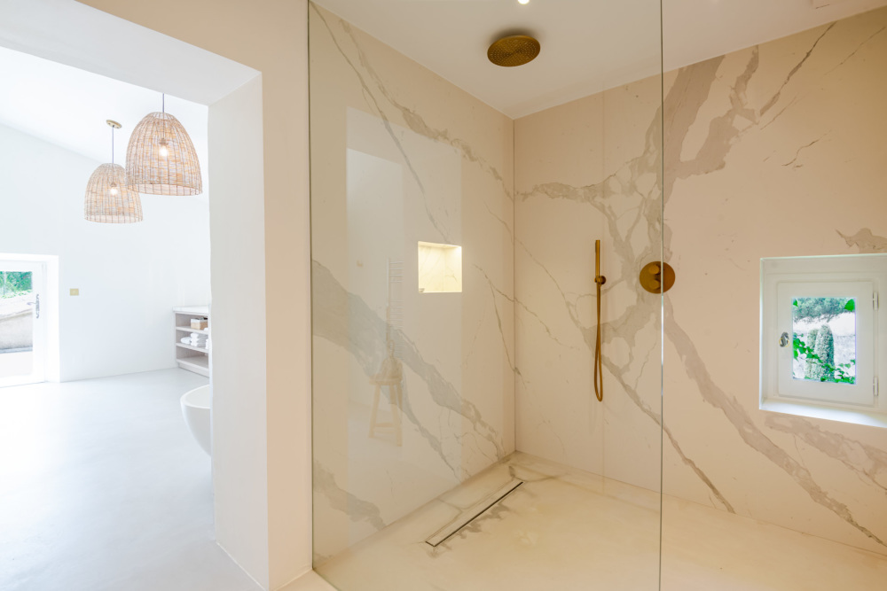 Photographs of Mas des Splendeurs villa in Provence - Image 24 of 53