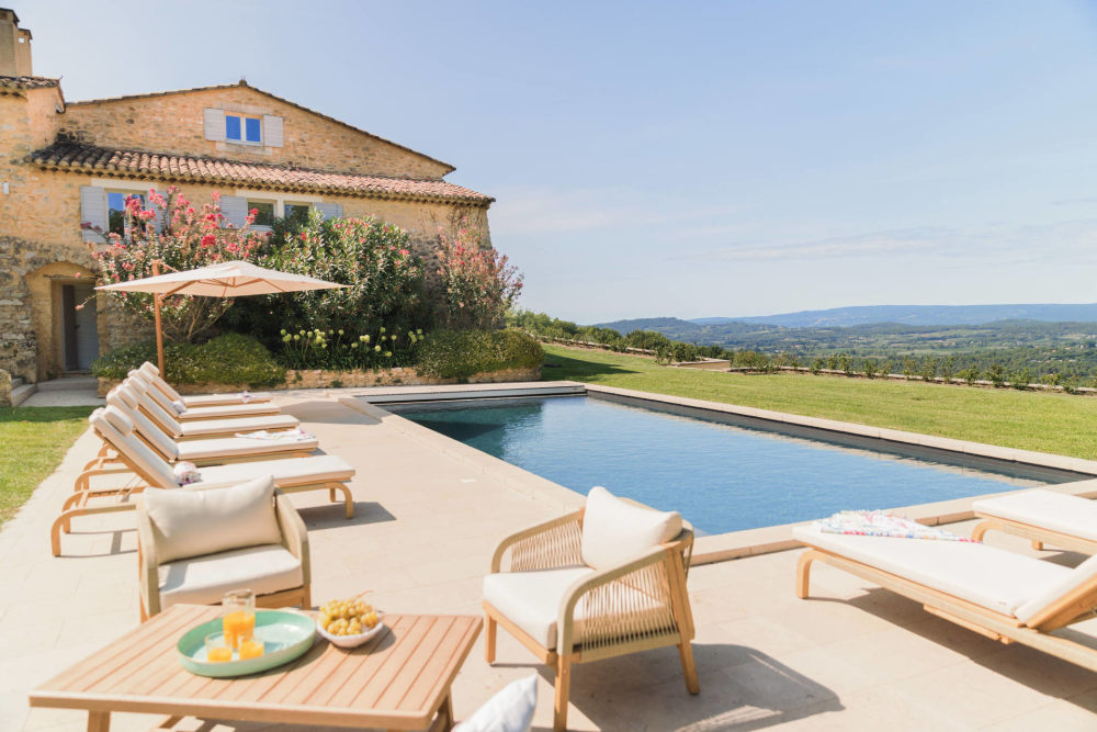 Photographs of New! Mas de la Lyre villa in Provence - Image 2 of 46