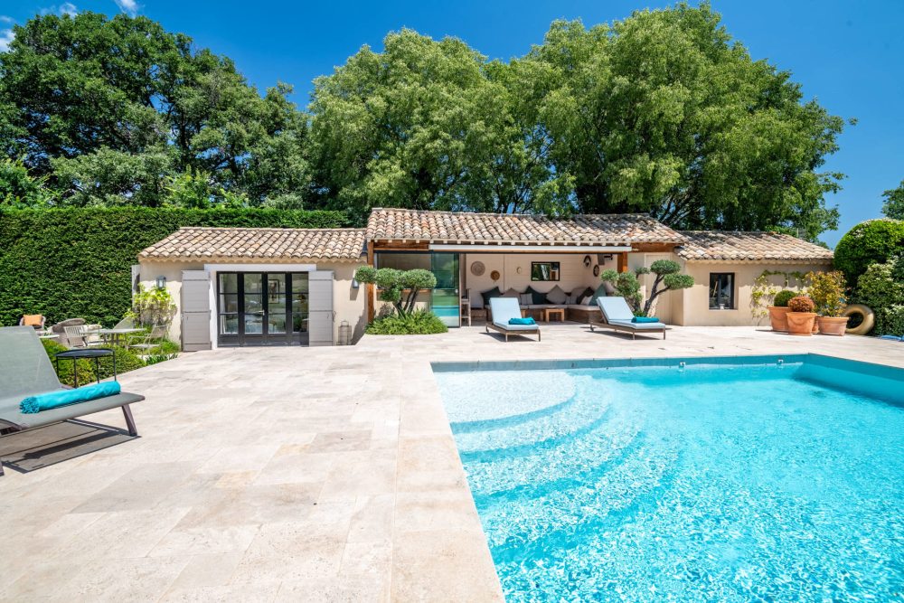 Photographs of Mas de la Caume villa in Provence - Image 36 of 52