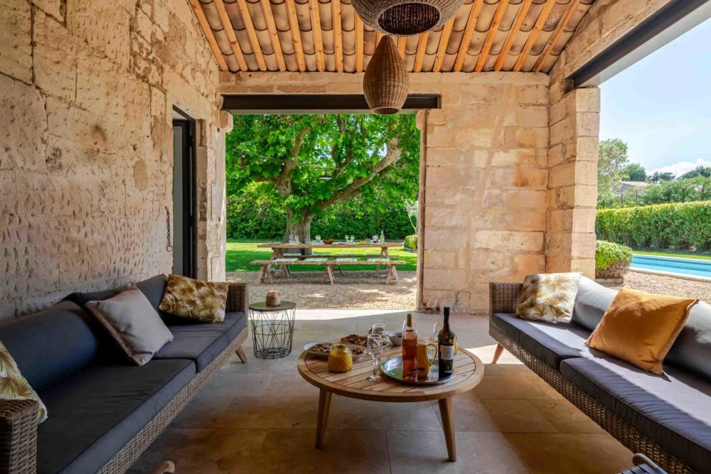 Photographs of Mas du Bien-Etre villa in Provence - Image 4 of 34