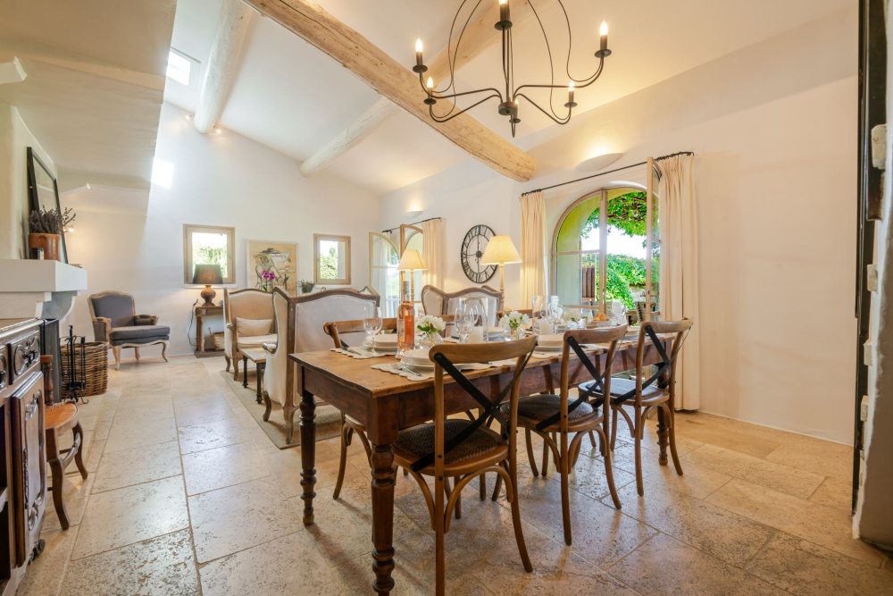 Photographs of Le Relais villa in Provence - Image 13 of 43