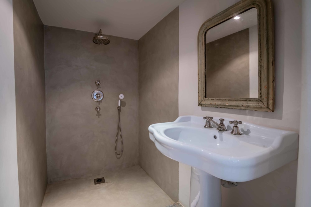 Photographs of Mas du Lac villa in Provence - Image 37 of 56