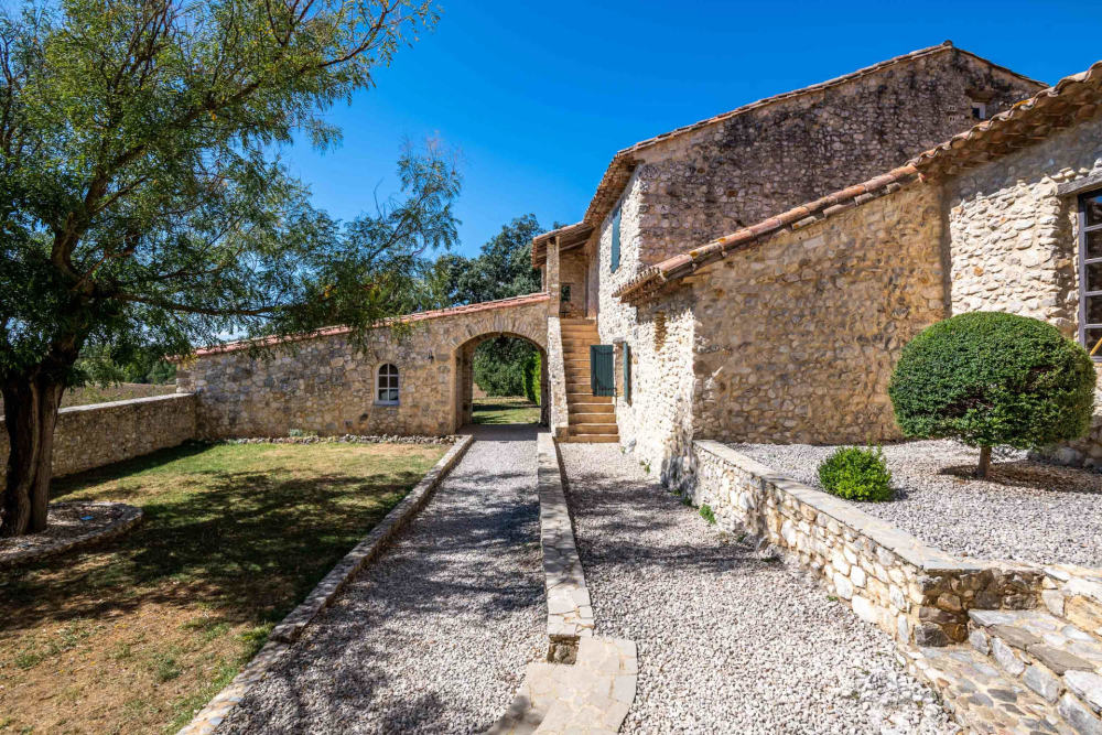 Photographs of Mas des Gardois villa in Provence - Image 13 of 58