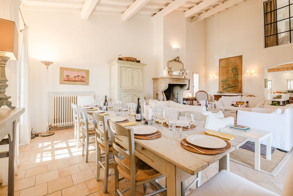 Photographs of Mas des Imberts villa in Provence - Image 9 of 48