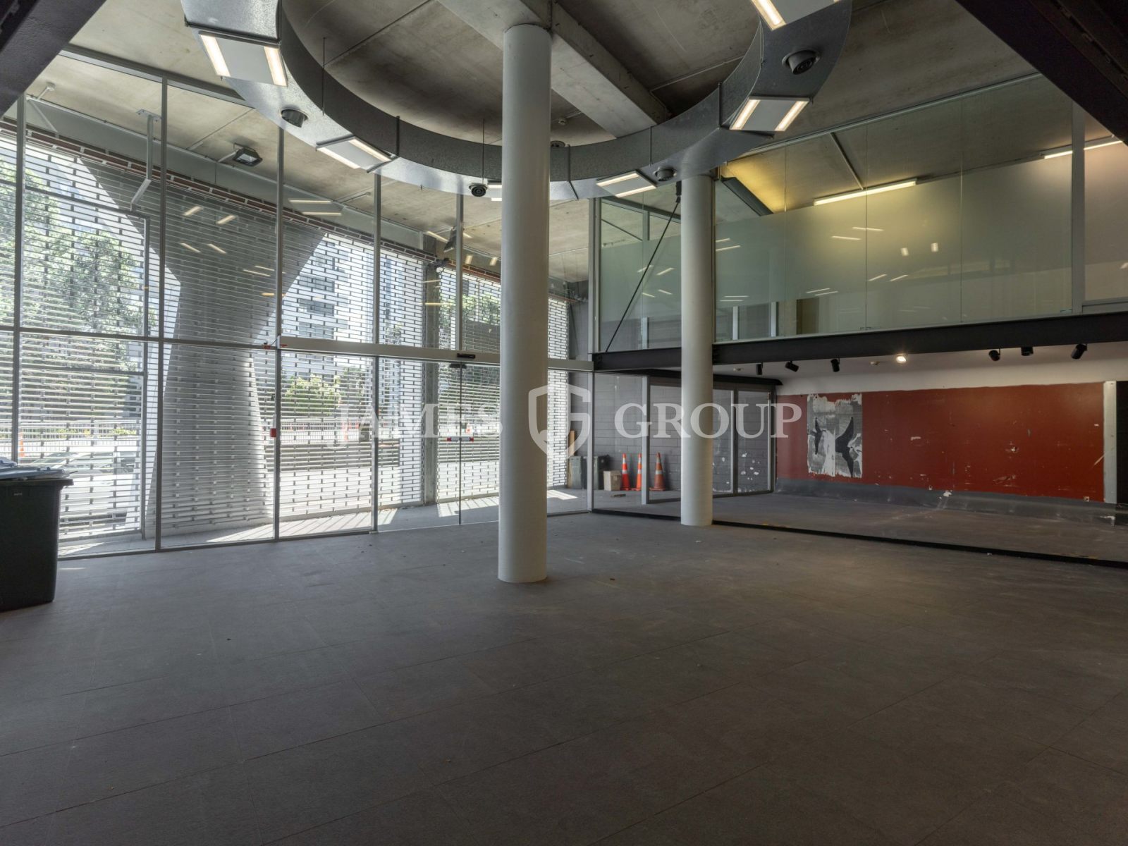 Road Front High End Showroom