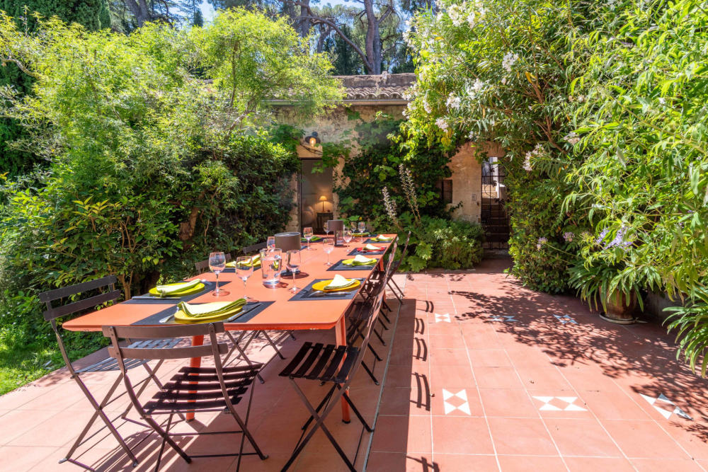 Photographs of Mas de Montolivet villa in Provence - Image 41 of 42