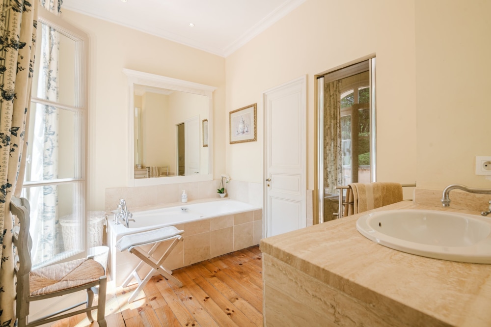 Photographs of Bastide Des Jardins villa in Provence - Image 41 of 52