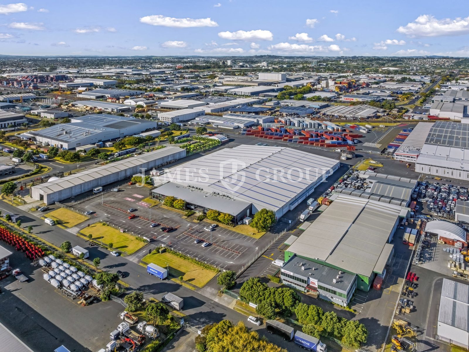 Large-scale Yard & Warehouse – 17 Mayo Road, Wiri