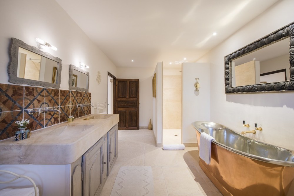 Photographs of Mas du Ciel villa in Provence - Image 34 of 44