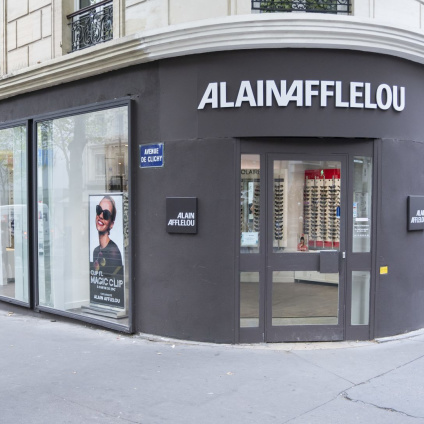 Magasin Opticien 98 avenue de Clichy 75017 PARIS intérieur