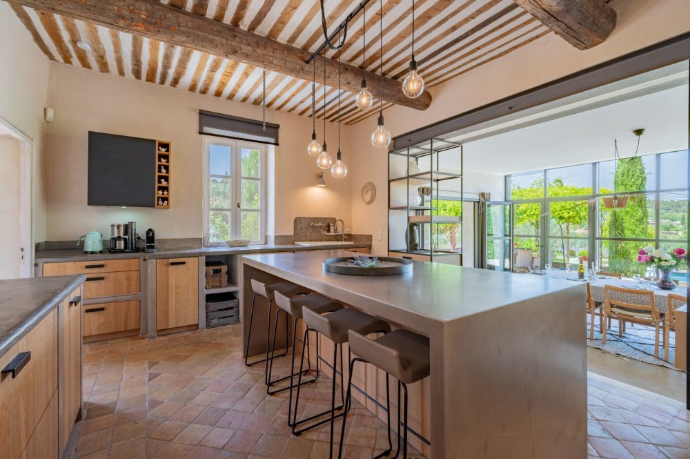 Photographs of New! Mas du Trésor villa in Provence - Image 9 of 35