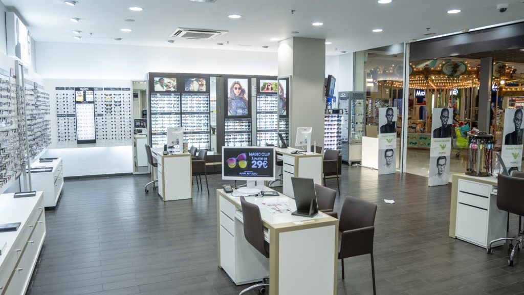 Magasin Opticien C.C. Auchan 78200 BUCHELAY intérieur