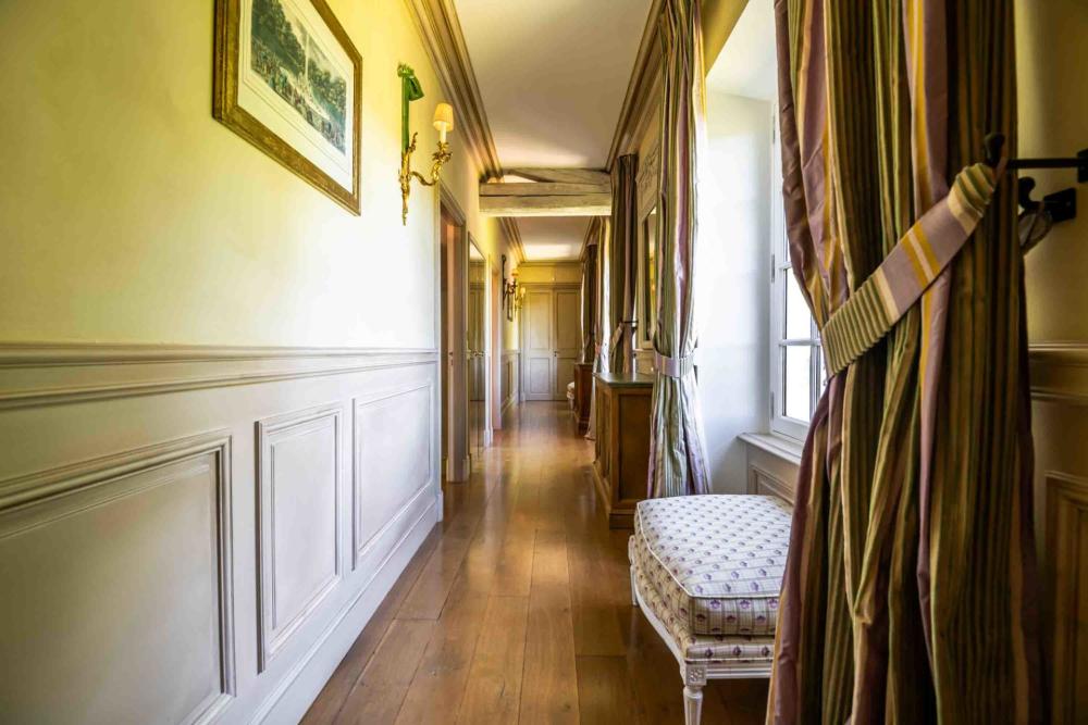 Photographs of Domaine de Beau-Fleurs villa in Provence - Image 39 of 45