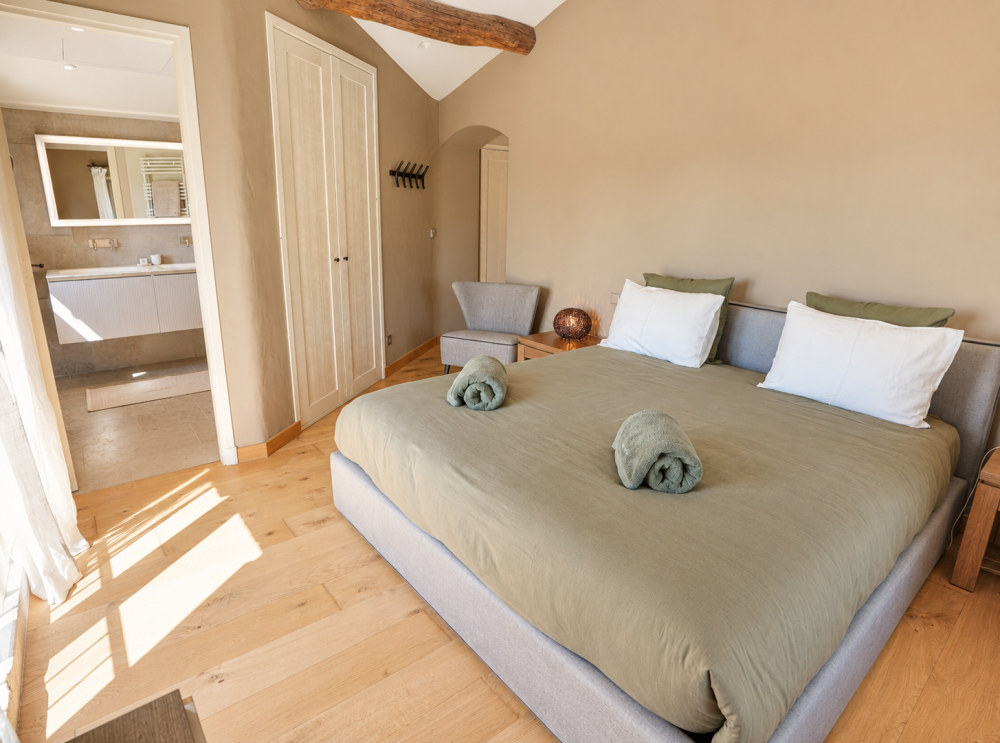 Photographs of New! Mas des Rêves villa in Provence - Image 32 of 47