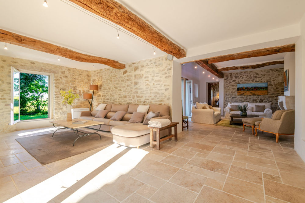 Photographs of Mas d’Oppede villa in Provence - Image 10 of 36