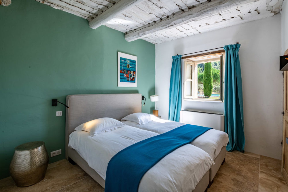 Photographs of Mas de la Salamandre villa in Provence - Image 26 of 57